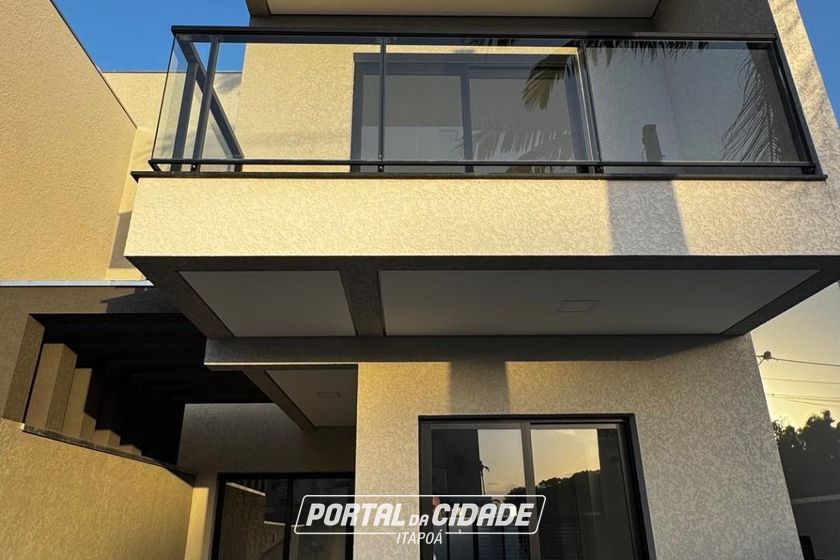 Casa &agrave; venda - 131m&sup2; - Barra do Sa&iacute;