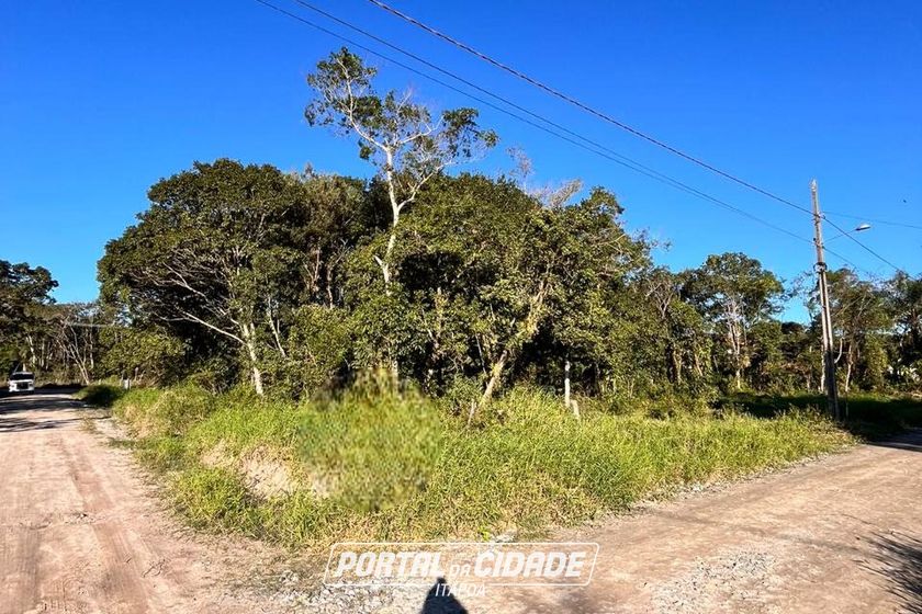 Terreno &agrave; venda - 352m&sup2; - Maresia