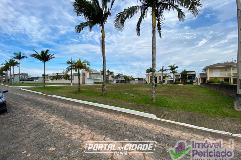 Terreno &agrave; venda - 387m&sup2; - Barra do Sa&iacute;