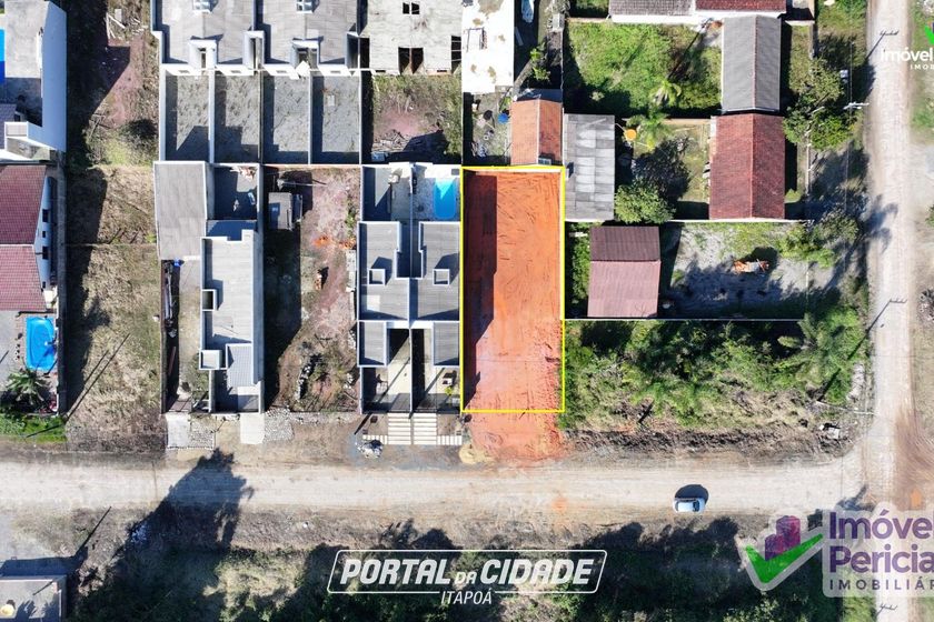 Terreno &agrave; venda - 360m&sup2; - Cambij&uacute;