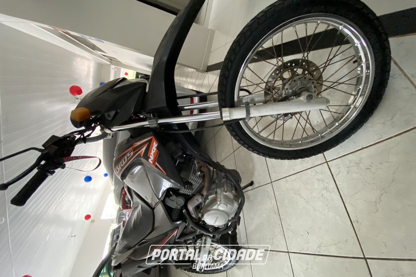 HONDA NXR