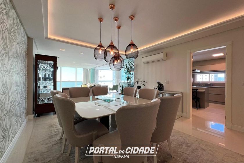 Apartamento &agrave; venda - 273m&sup2; - Meia Praia