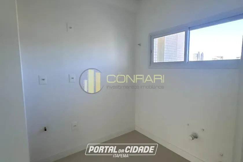 Apartamento &agrave; venda - 116m&sup2; - Meia Praia