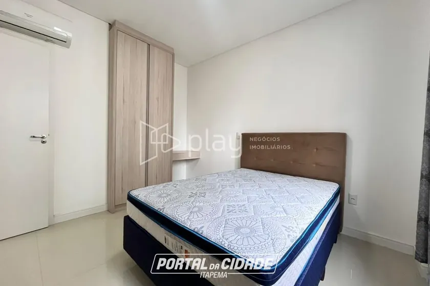 Apartamento &agrave; venda - 110m&sup2; - Meia Praia