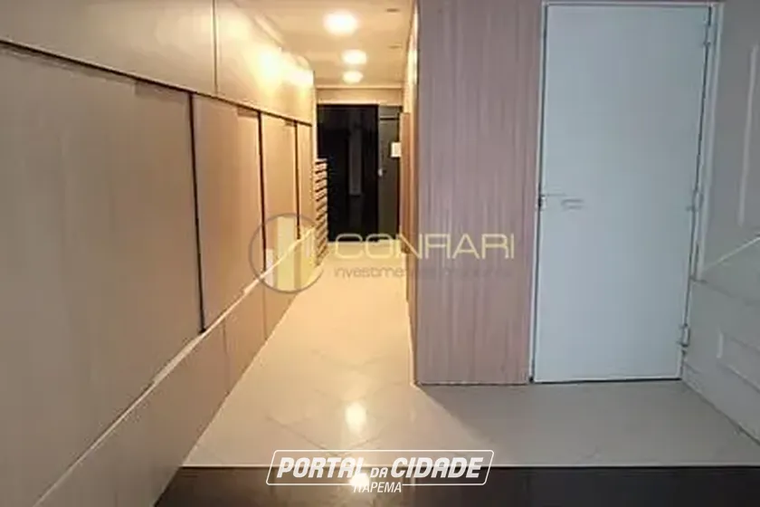 Apartamento &agrave; venda - 126m&sup2; - Meia Praia