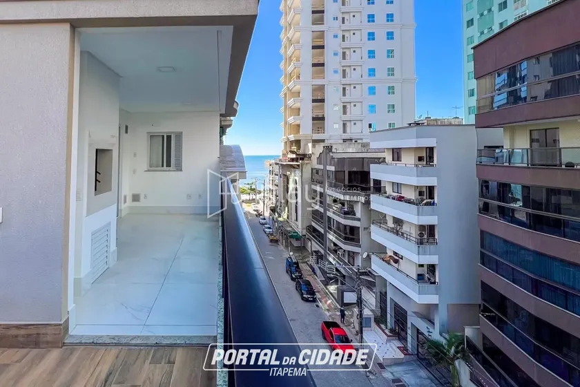 Apartamento &agrave; venda - 233m&sup2; - Meia Praia