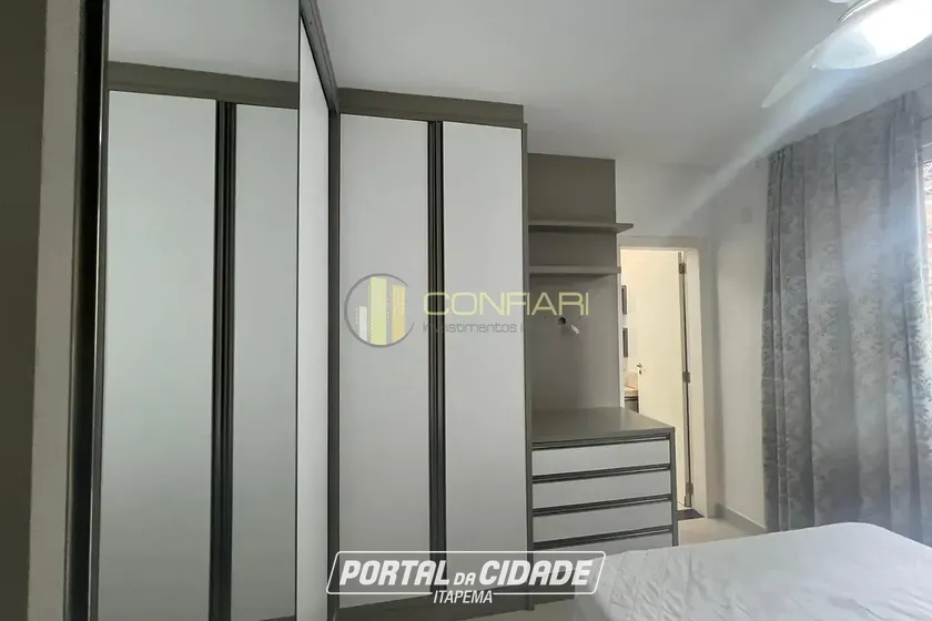 Apartamento para alugar - 110m&sup2; - Meia Praia