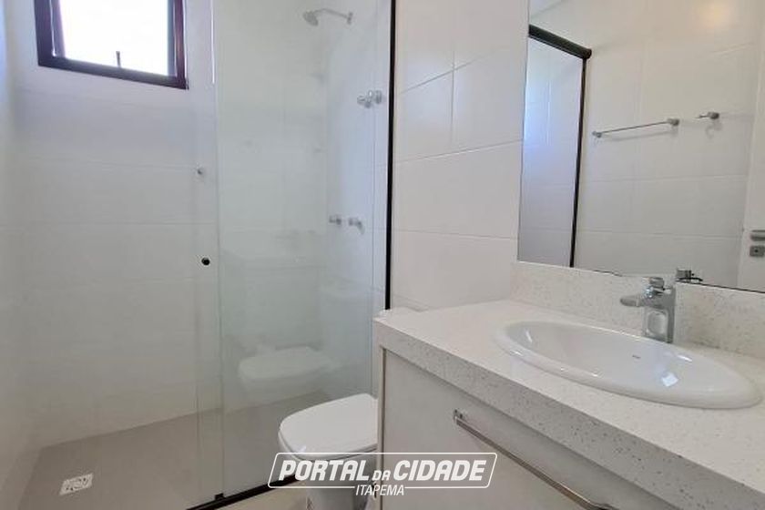 Apartamento para alugar - 123m&sup2; - Meia Praia