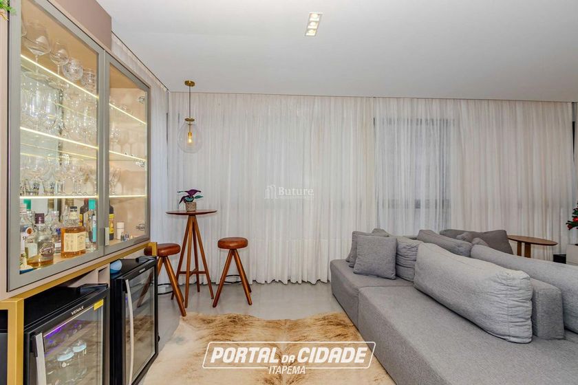 Apartamento &agrave; venda - 136m&sup2; - Pioneiros