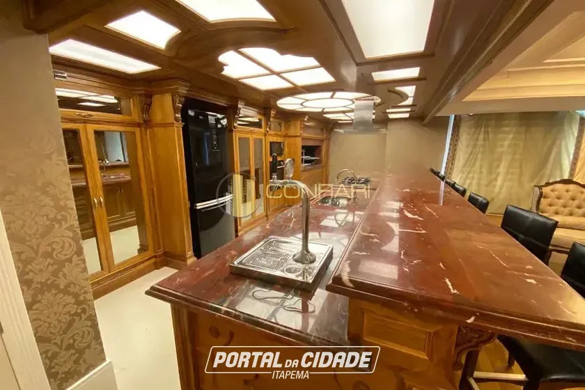 Apartamento &agrave; venda - 185m&sup2; - MEIA Praia