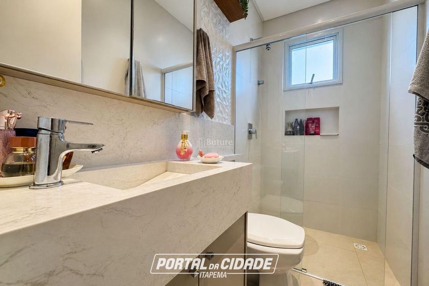 Apartamento &agrave; venda - 85m&sup2; - Meia Praia
