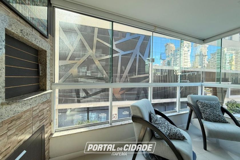 Apartamento &agrave; venda - 85m&sup2; - Meia Praia