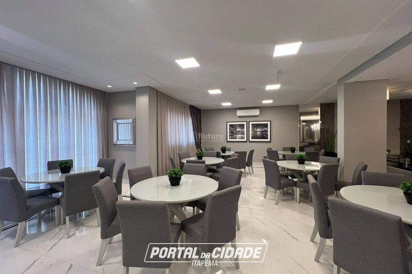 Apartamento &agrave; venda - Meia Praia