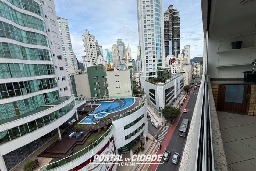 Apartamento &agrave; venda - 85m&sup2; - Centro