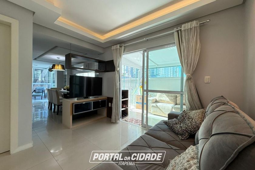 Apartamento &agrave; venda - 85m&sup2; - Meia Praia