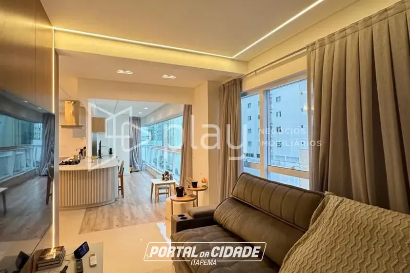 Apartamento &agrave; venda - 145m&sup2; - Meia Praia