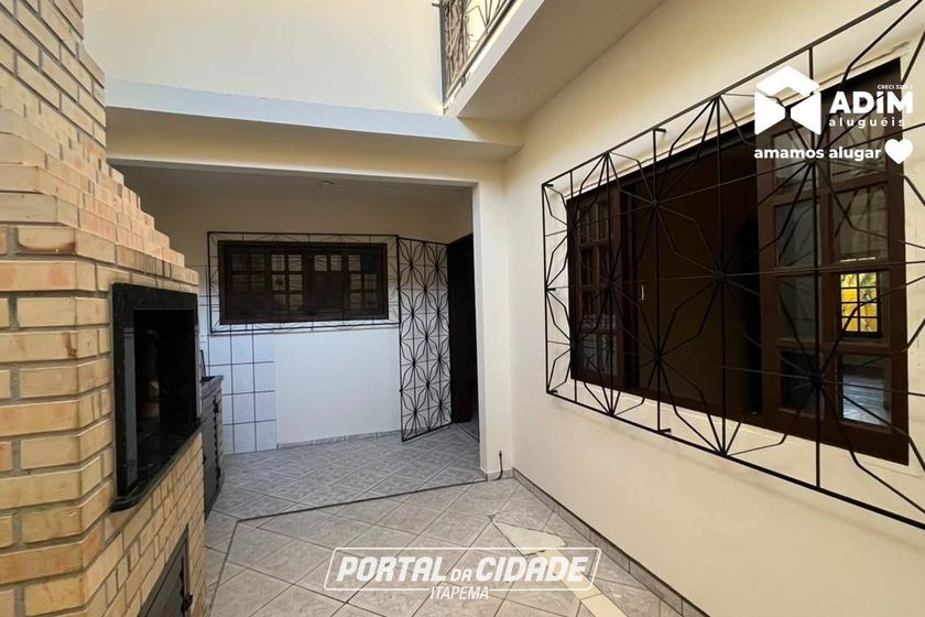 Casa para alugar - 319m&sup2; - Centro