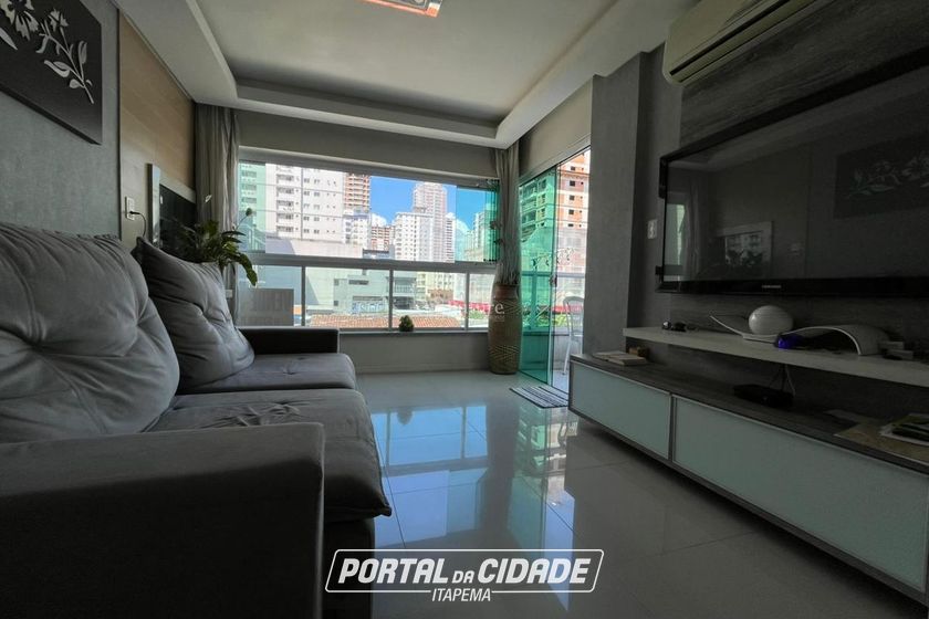 Apartamento &agrave; venda - 100m&sup2; - Meia Praia