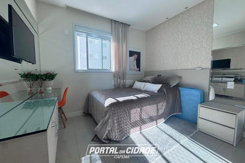 Apartamento &agrave; venda - 192m&sup2; - Centro