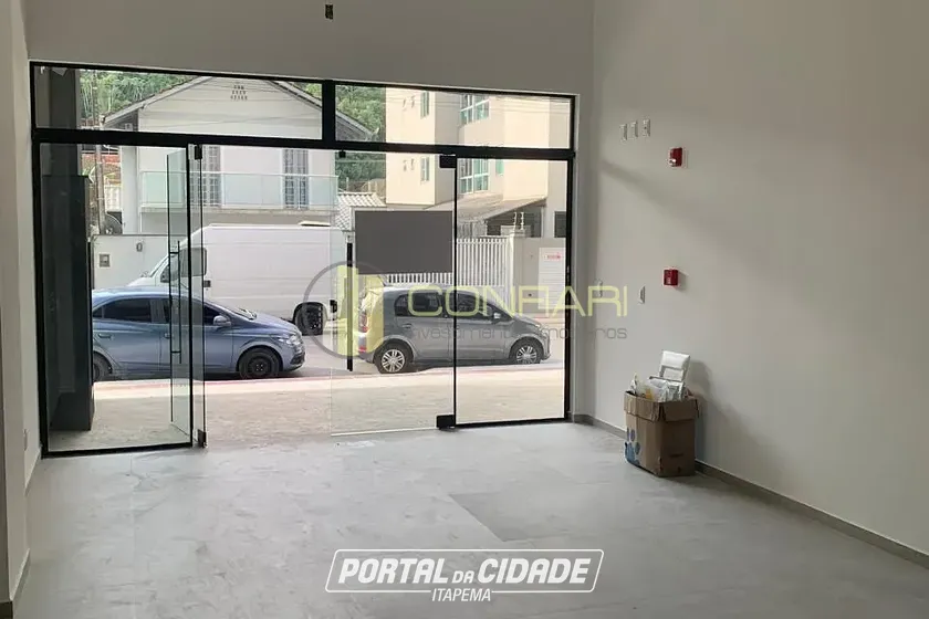 Sala Comercial para alugar - 81m&sup2; - Morretes
