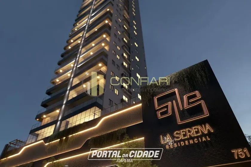 Apartamento &agrave; venda - 131m&sup2; - Meia Praia