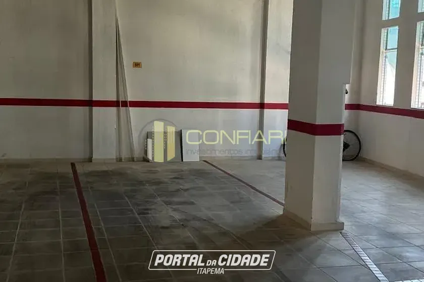 Apartamento &agrave; venda - 121m&sup2; - Meia Praia