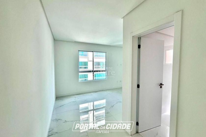 Apartamento &agrave; venda - Meia Praia