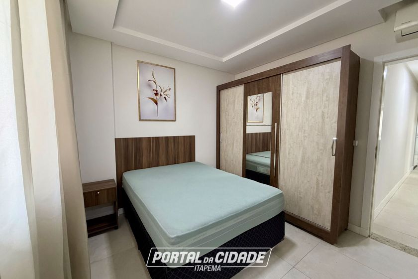 Apartamento &agrave; venda - 110m&sup2; - Meia Praia
