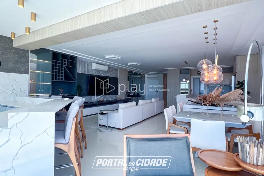 Apartamento &agrave; venda - 198m&sup2; - Meia Praia
