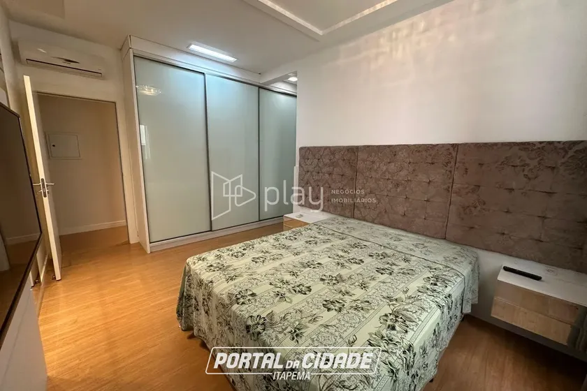 Apartamento &agrave; venda - 134m&sup2; - Meia Praia