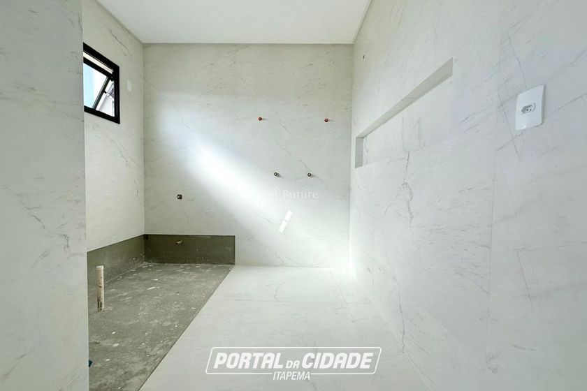 Casa &agrave; venda - 411m&sup2; - Centro