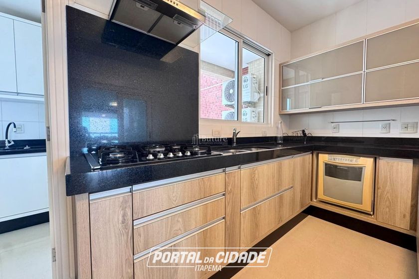 Apartamento &agrave; venda - 185m&sup2; - Barra Sul