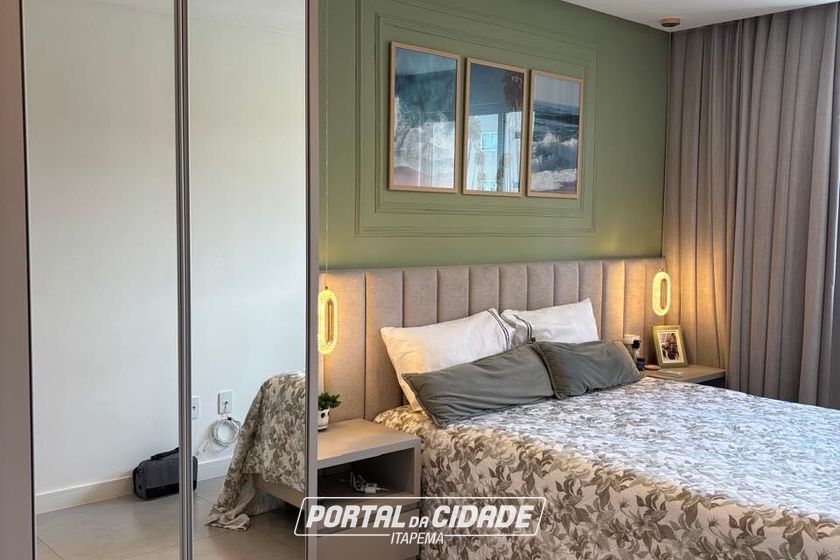 Apartamento &agrave; venda - 93m&sup2; - Meia Praia