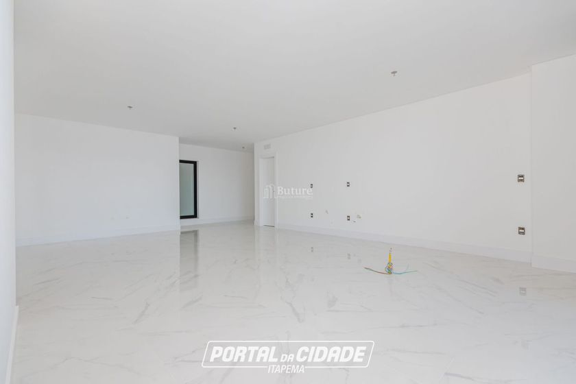 Apartamento &agrave; venda - 180m&sup2; - Centro