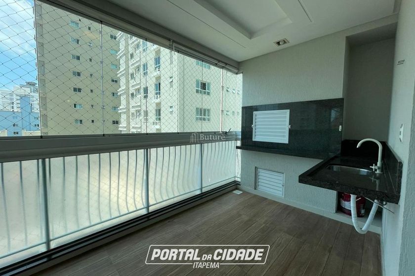 Apartamento &agrave; venda - 228m&sup2; - Meia Praia
