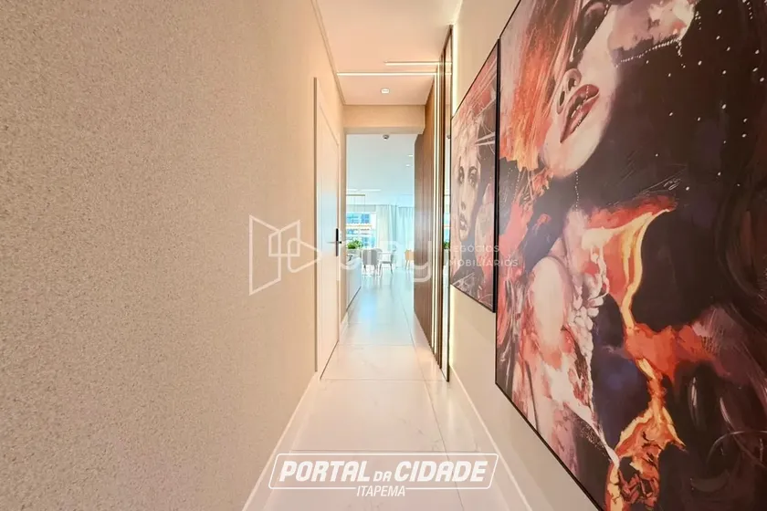 Apartamento &agrave; venda - 160m&sup2; - Meia Praia