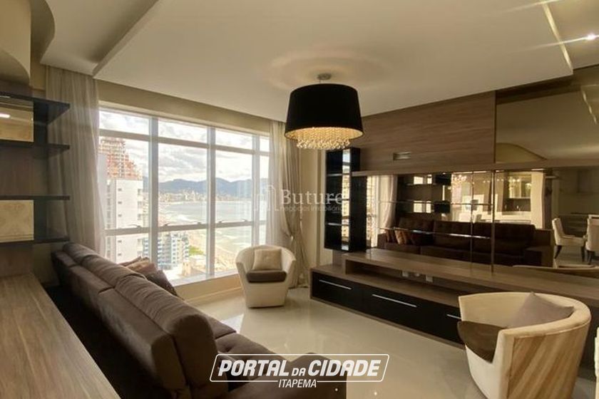Apartamento &agrave; venda - 190m&sup2; - Meia Praia