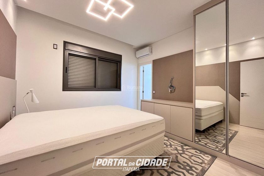 Apartamento &agrave; venda - 197m&sup2; - Meia Praia