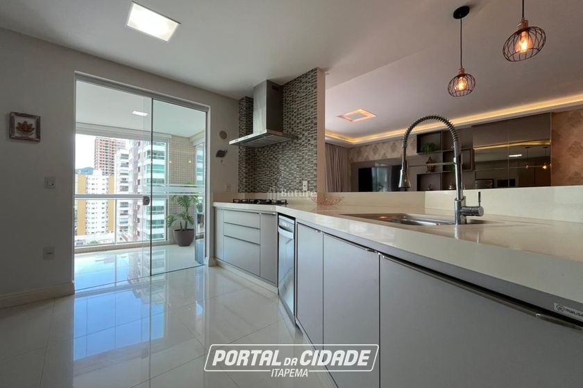 Apartamento &agrave; venda - 209m&sup2; - Centro