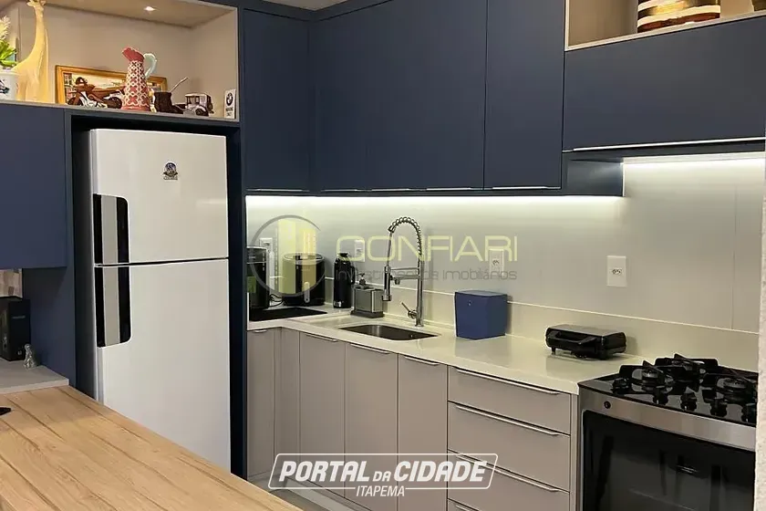 Apartamento para alugar - 107m&sup2; - meia praia