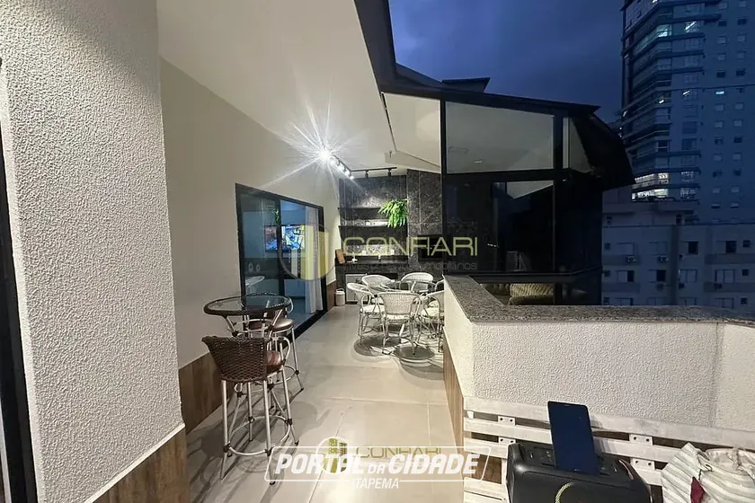 Apartamento &agrave; venda - 186m&sup2; - Meia Praia