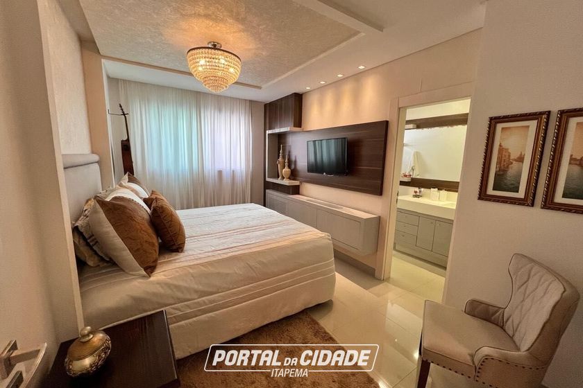 Apartamento &agrave; venda - 149m&sup2; - Meia Praia
