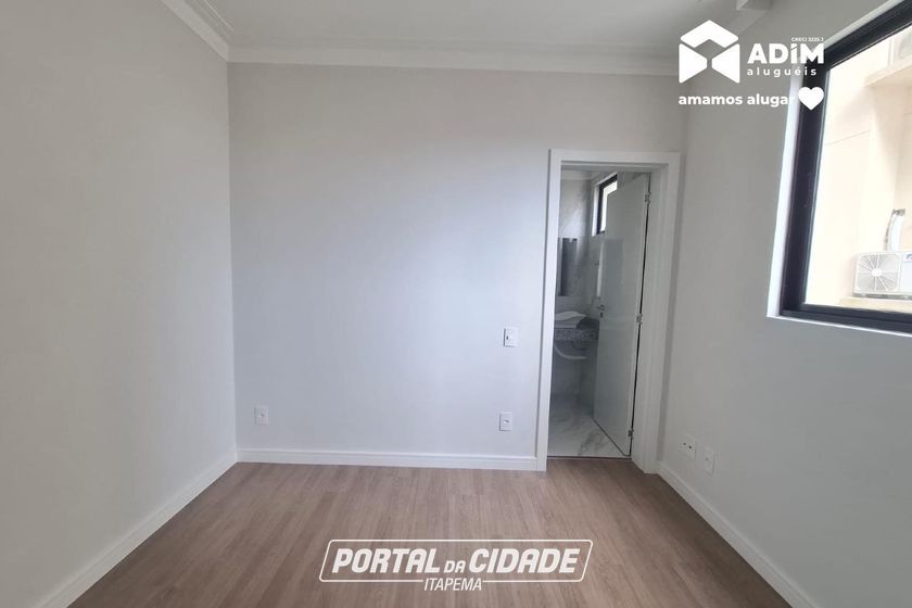 Apartamento para alugar - 110m&sup2; - Meia Praia