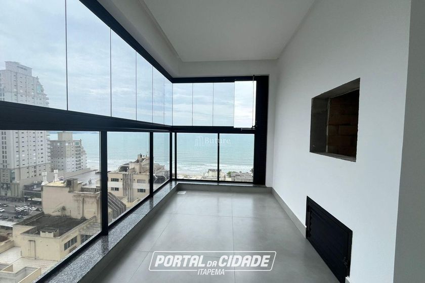 Apartamento &agrave; venda - 207m&sup2; - Meia Praia
