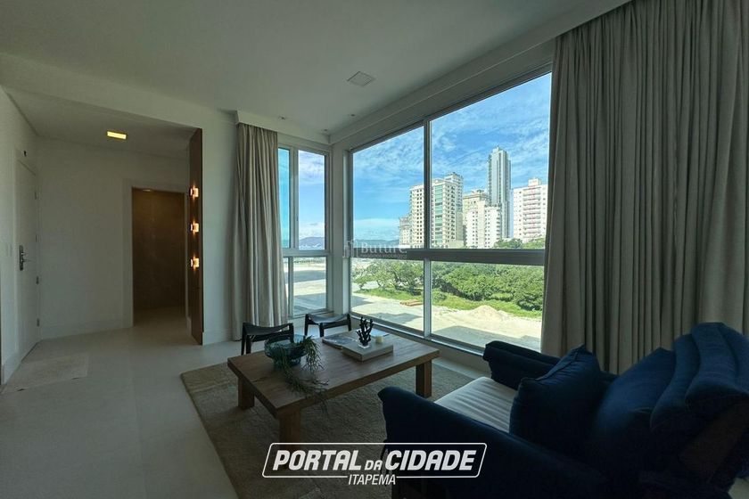 Apartamento &agrave; venda - 294m&sup2; - Meia Praia