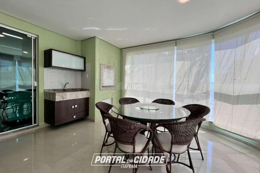 Apartamento &agrave; venda - 194m&sup2; - Meia Praia