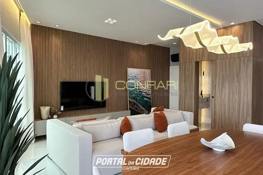 Apartamento &agrave; venda - 136m&sup2; - Meia Praia