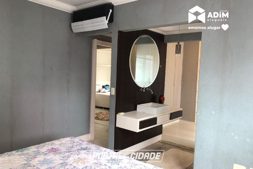 Apartamento para alugar - 140m&sup2; - Centro
