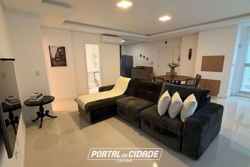 Apartamento para alugar - 115m&sup2; - Meia Praia