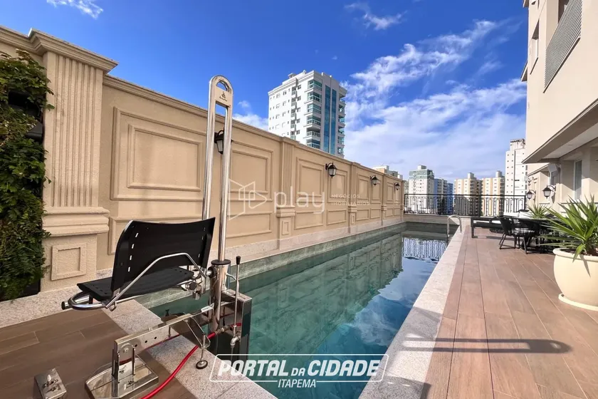 Apartamento &agrave; venda - 165m&sup2; - Centro